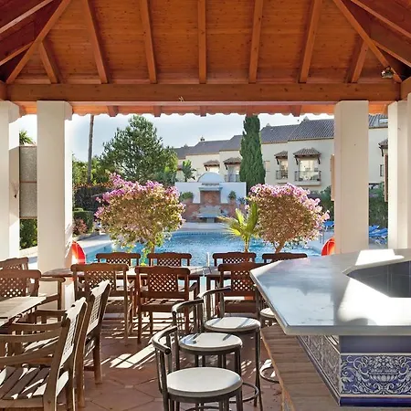 Pinos De Aloha Apartment Marbella